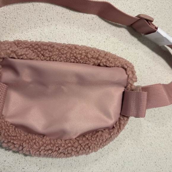 Pink Sherpa Belt Bag - Picture 3 of 4